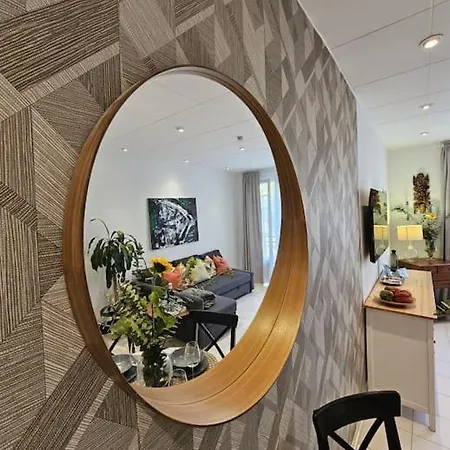 2 Bedrooms, 2 Bathrooms, 2 Balconys Apartament *