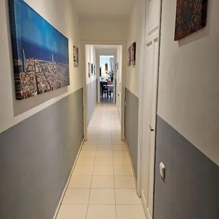 2 Bedrooms, 2 Bathrooms, 2 Balconys * 巴塞罗那
