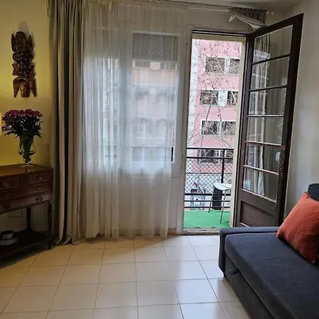 2 Bedrooms, 2 Bathrooms, 2 Balconys 公寓 *