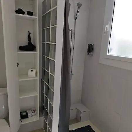 2 Bedrooms, 2 Bathrooms, 2 Balconys