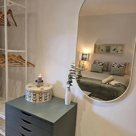 2 Bedrooms, 2 Bathrooms, 2 Balconys