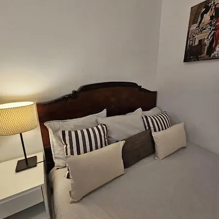 2 Bedrooms, 2 Bathrooms, 2 Balconys * 巴塞罗那