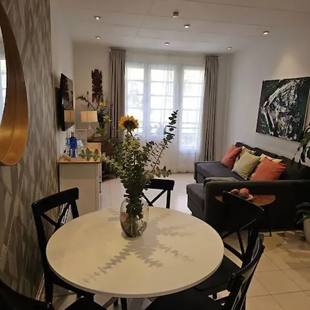 2 Bedrooms, 2 Bathrooms, 2 Balconys Apartament Barcelona